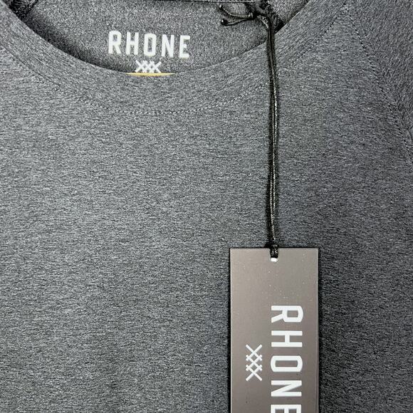 NWT Rhone Reign Men's Gray Workout Tee T-Shirt - Size XS - $68 Retail - Picture 3 of 5